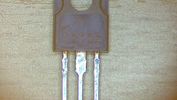 Transistor im TO-220 Gehäuse
