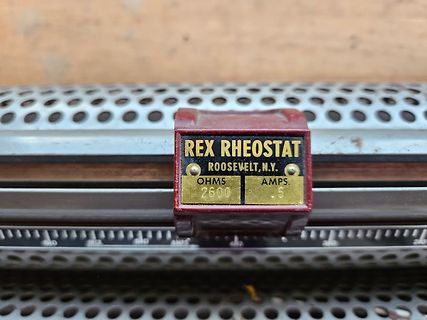 Rex Rheostat Bauteil mit Beschriftung