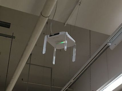 WLAN Access Point an der Decke montiert
