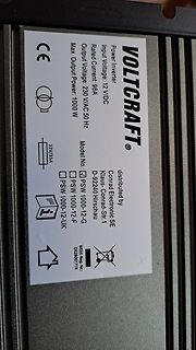 Typenschild eines Voltcraft Wechselrichters