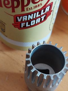Metallisches Bauteil und Getränkedose