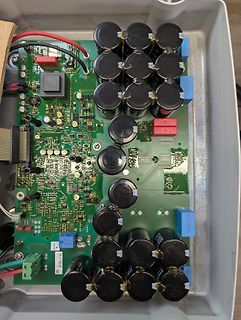 Leiterplatte mit vielen Elektrolytkondensatoren