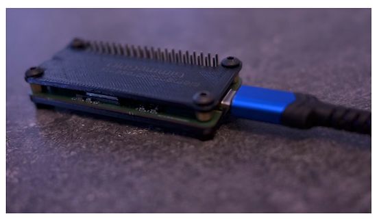 Raspberry Pi HAT mit USB-Kabel