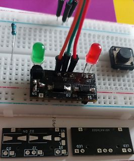 Aufbau mit LEDs und Platine auf Breadboard
