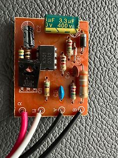 Leiterplatte mit elektronischen Bauteilen