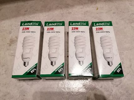 Vier Packungen Landlite Energiesparlampen