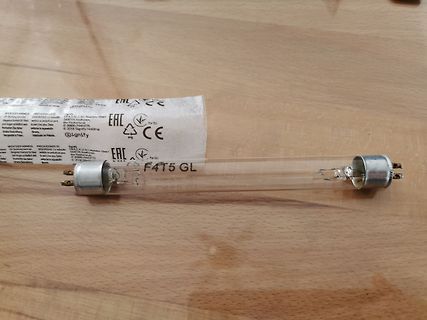 Halogenlampe F4T5 GL auf Verpackung
