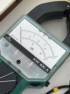 Analoges Leistungsmessgerät KW 400 A