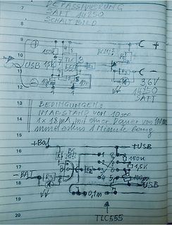 Handschriftliche Schaltpläne auf linierten Papier