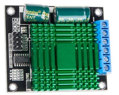 Leiterplatte mit Kühlkörper und Elektrolytkondensatoren