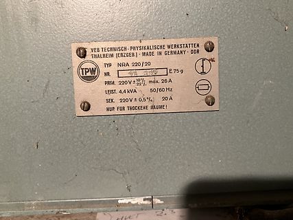 Typenschild eines Transformators aus der DDR