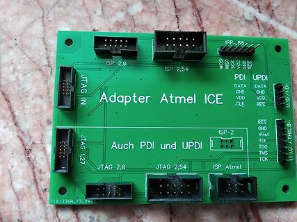Adapter Atmel ICE für JTAG, ISP, PDI und UPDI