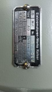 Typenschild eines Elektromotors