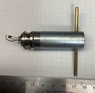 Mikrofonkapsel mit Lineal zur Größenbestimmung