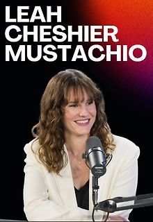 Porträt von Leah Cheshier Mustachio