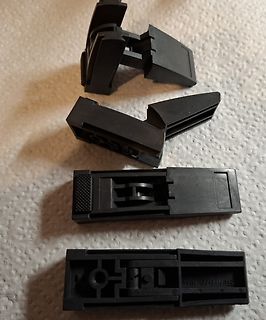 Schwarze Kunststoffteile