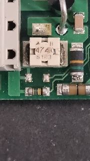 Nahaufnahme einer Leiterplatte mit SMD-Bauteilen