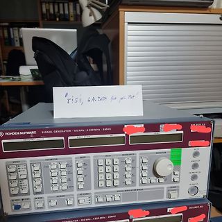 Rohde & Schwarz Signalgenerator SMHU
