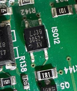 Nahaufnahme einer Leiterplatte mit SMD-Bauteilen