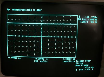 Abfotografierter Oszilloskop-Bildschirm