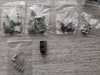 Elektrolytkondensatoren in Plastikbeuteln