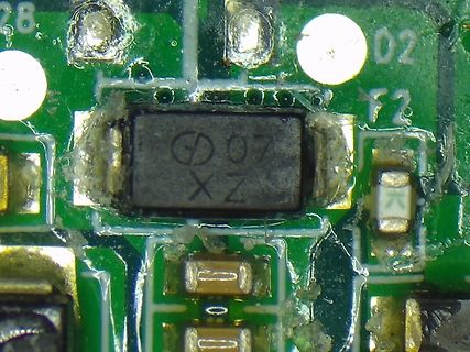 Makroaufnahme einer Leiterplatte mit SMD-Bauteilen