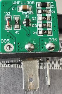 Nahaufnahme einer Leiterplatte mit SMD-Bauteilen