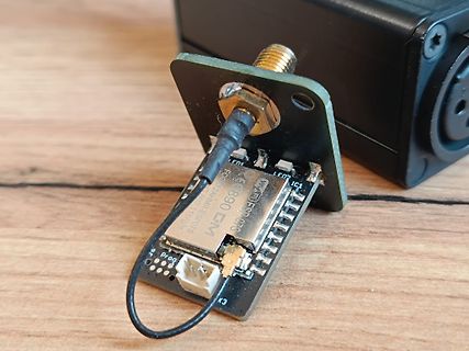 ESP07 ESP8266 Modul auf Leiterplatte mit SMA-Anschluss