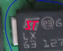 Nahaufnahme eines elektronischen Bauteils auf Leiterplatte