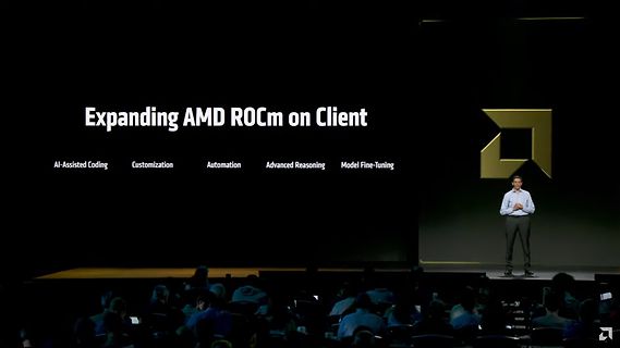 Präsentation von AMD ROCm auf einer Bühne