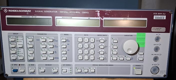 Rohde & Schwarz Signalgenerator