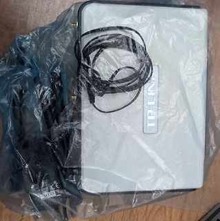 TP-Link Router in Plastikverpackung