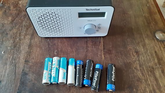 Technisat Viola 200 Radio und Akkus