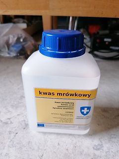 Flasche mit Ameisensäure