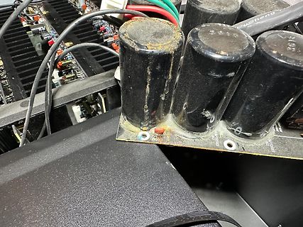 Große Elektrolytkondensatoren auf einer Leiterplatte