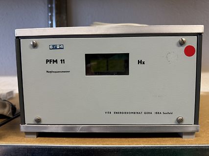 Netzfrequenzmesser PFM 11