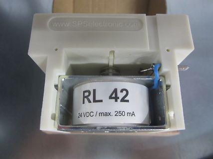 Relais RL 42 mit 24 VDC Spule