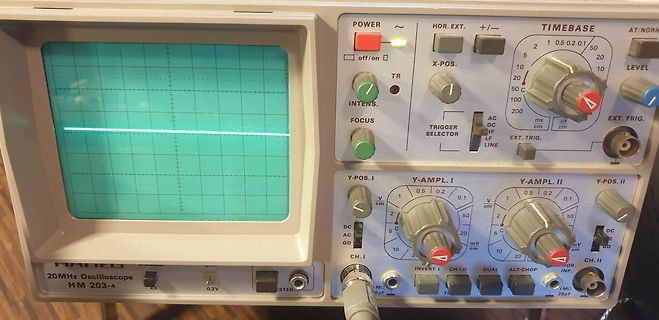 Analoges Oszilloskop HM 203-4