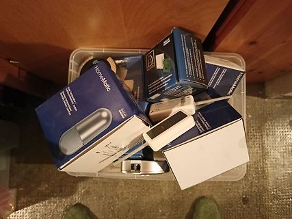 Verpackungen von HomeMatic Smart Home Komponenten