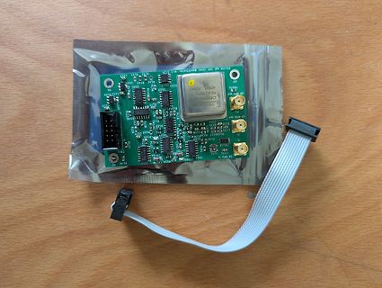 Leiterplatte mit Flachbandkabel und RF-Anschluss