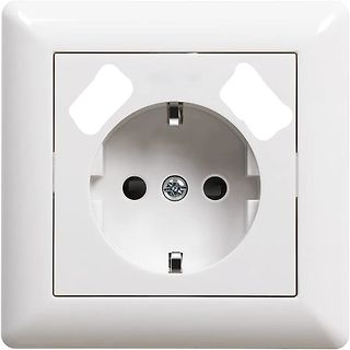 Weiße Schuko-Steckdose