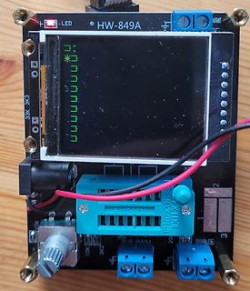 Elektronik-Modul mit LCD-Display und Klemmen