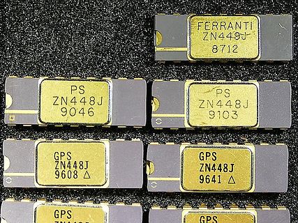 Mehrere integrierte Schaltkreise ZN448J
