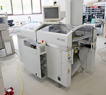 Siemens SIPLACE Bestückungsautomat in einer Werkstatt