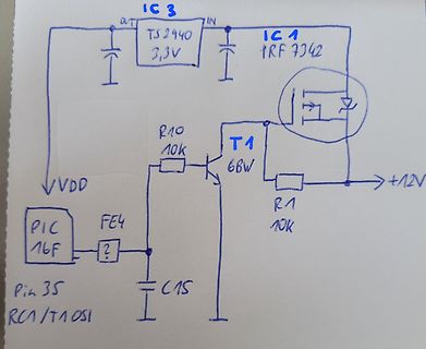 Handgezeichneter Schaltplan mit Mikrocontroller und Transistor