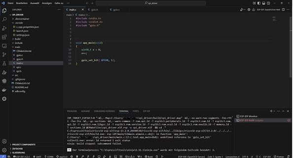VS Code Editor mit C-Code und ESP-IDF Fehlermeldung