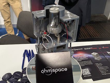 Technischer Aufbau von Ohmspace mit Informationsmaterial