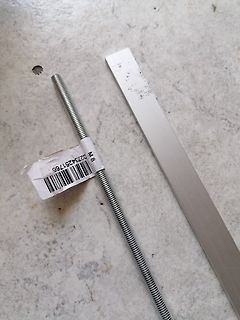 Gewindestange und Aluminiumprofil