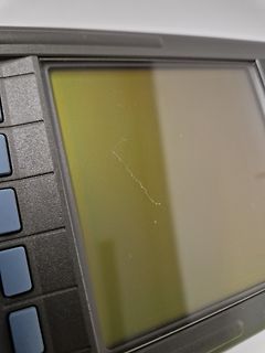 Nahaufnahme eines Displays mit Kratzer