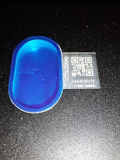 QR-Code und Seriennummer auf Bauteil